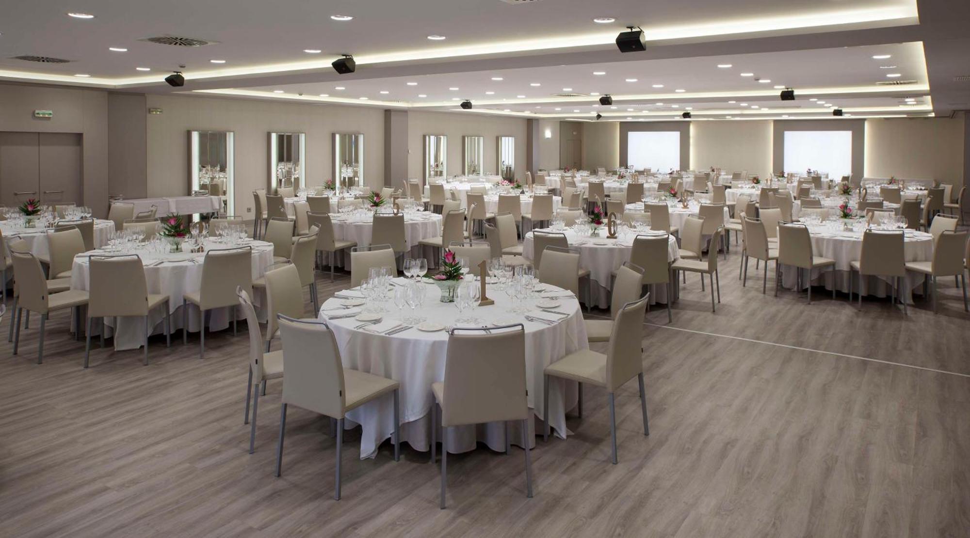 Nh Pamplona Iruna Park Εξωτερικό φωτογραφία